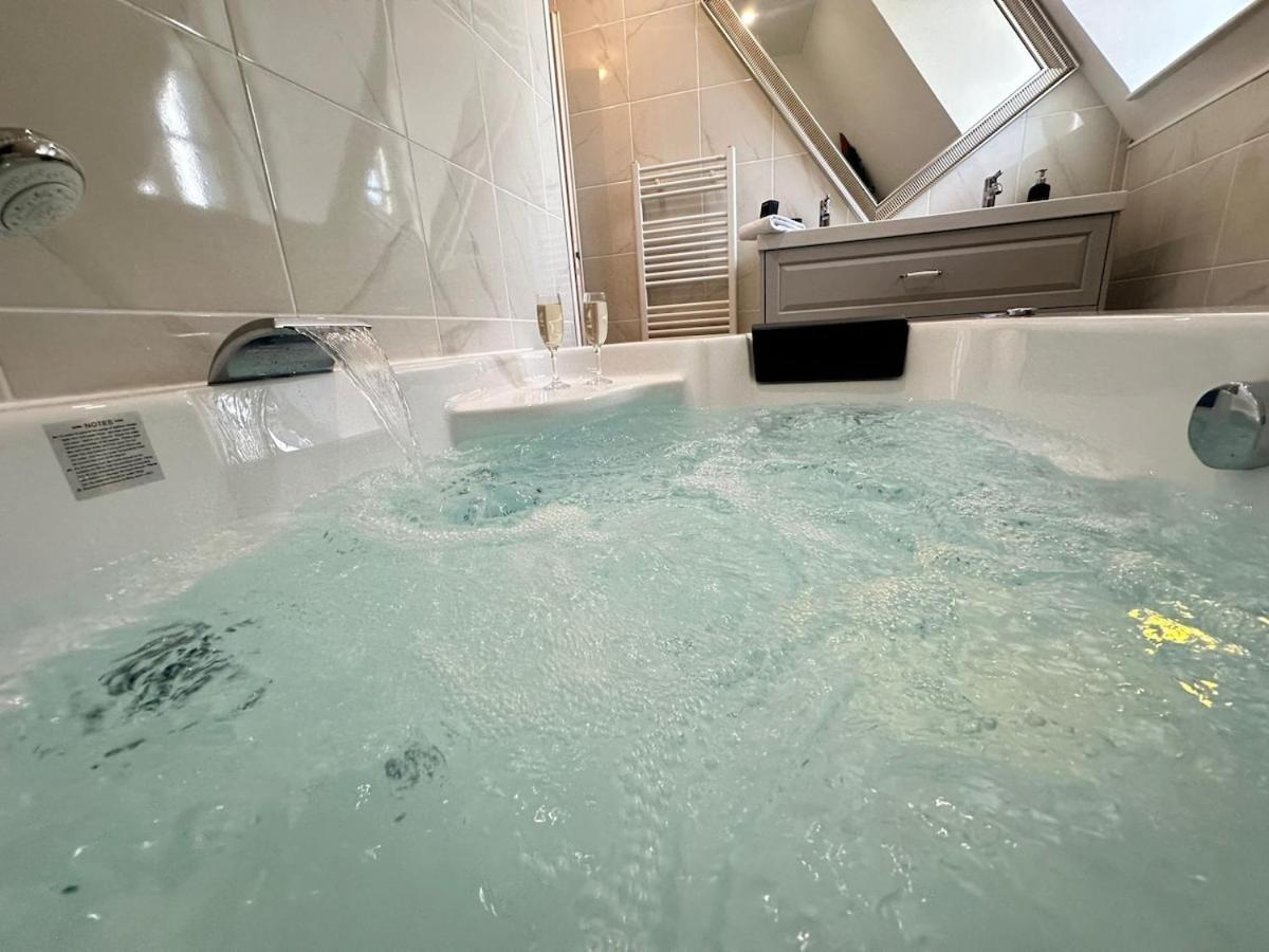 S Bayleved'Air Duplex Vue Chateau, Balneo Et Sauna Sedan Exterior photo